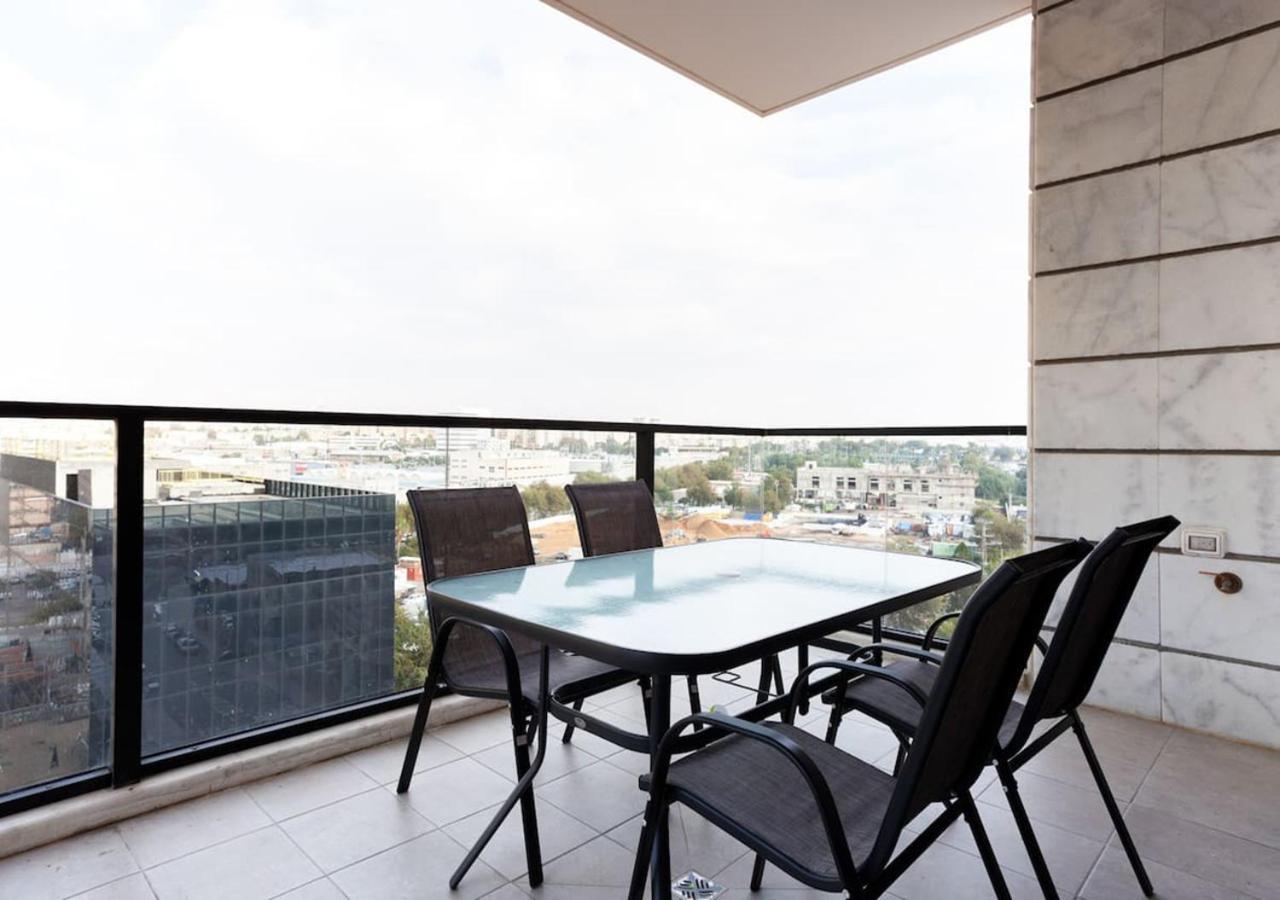Oַ&O Group- Luxury Apt Tower Spectacular Sea View Bat Yam Exterior photo